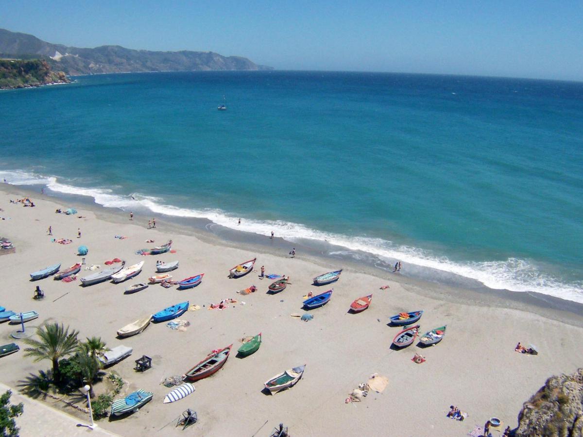 R1352 Pinomar D Villa Nerja Luaran gambar