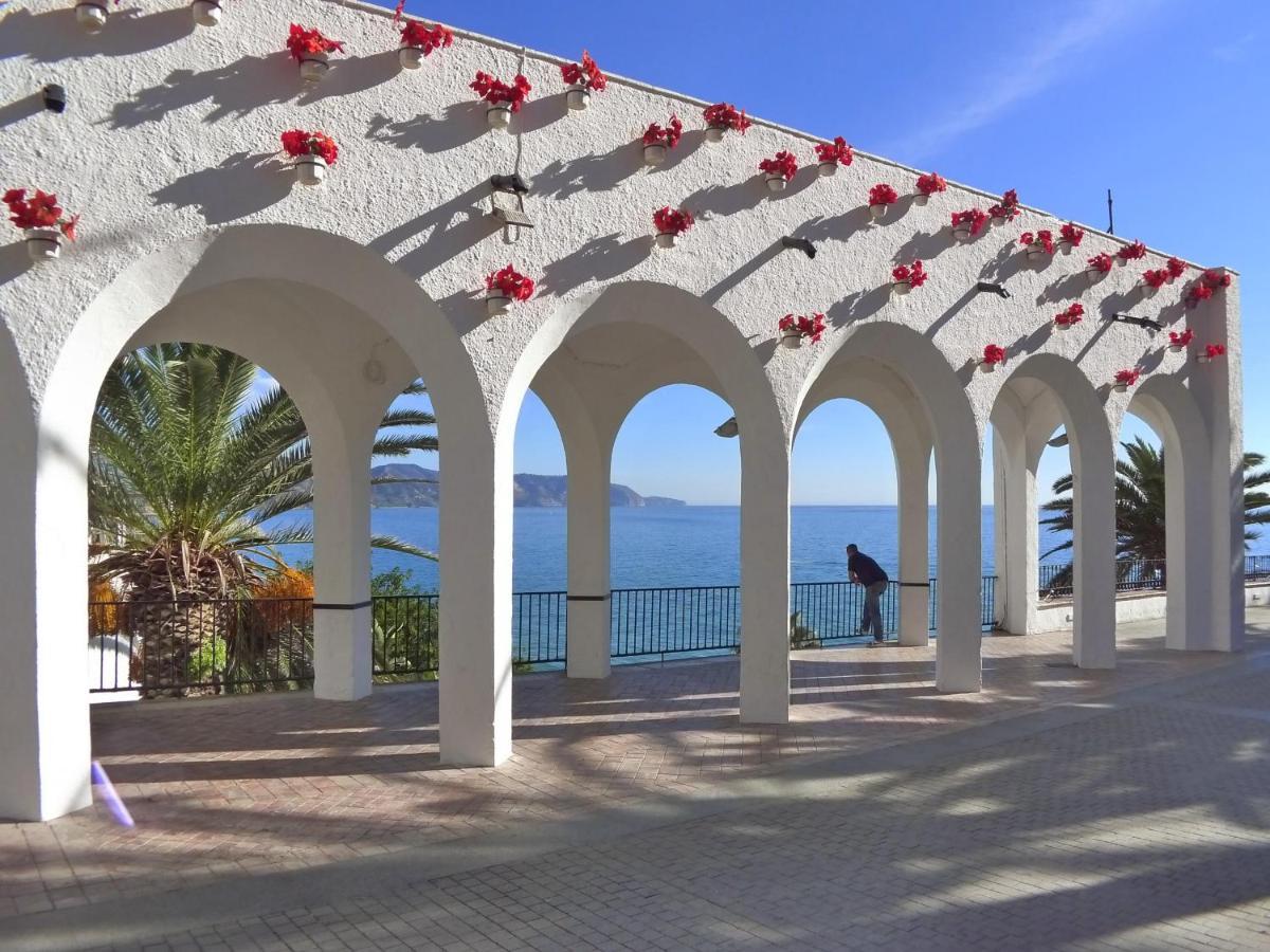 R1352 Pinomar D Villa Nerja Luaran gambar