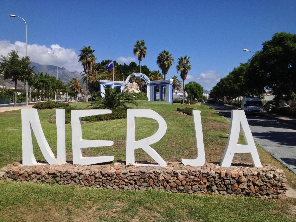 R1352 Pinomar D Villa Nerja Luaran gambar